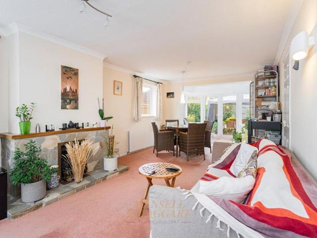 3 bedroom detached house to rent