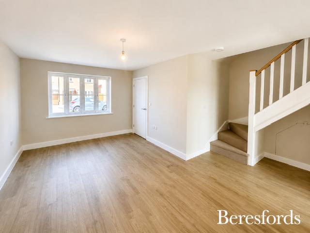 3 bedroom detached house to rent