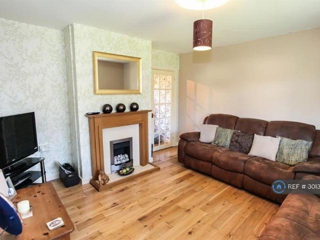 3 bedroom detached house to rent