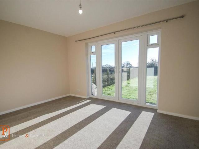 3 bedroom detached house to rent