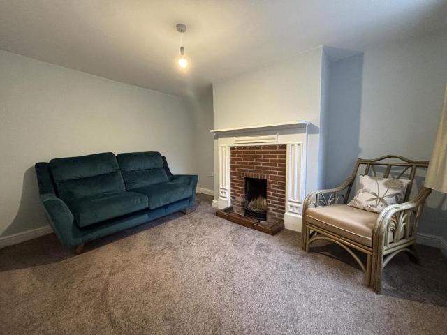 3 bedroom detached house to rent