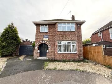 3 bedroom detached house to rent