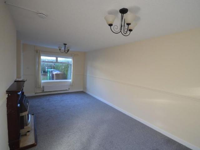 3 bedroom detached house to rent