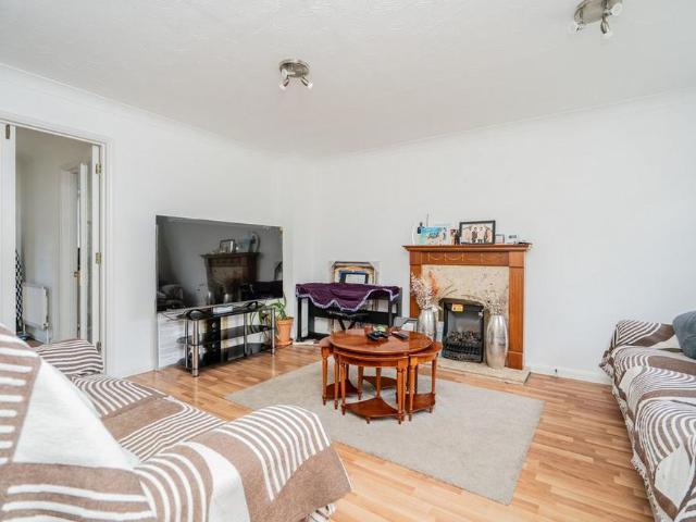 3 bedroom detached house to rent