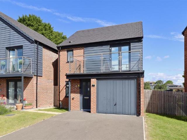 3 bedroom detached house to rent