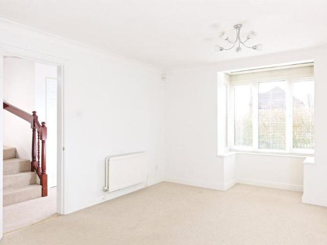 3 bedroom detached house to rent