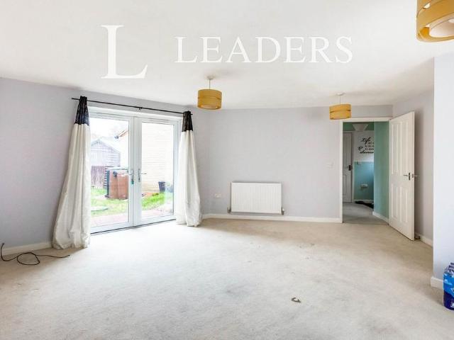 3 bedroom detached house to rent