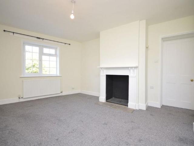 3 bedroom detached house to rent