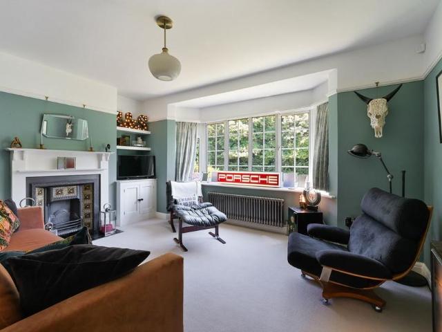 3 bedroom detached house to rent
