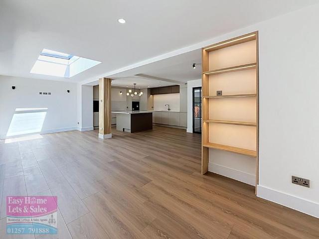 3 bedroom detached house to rent