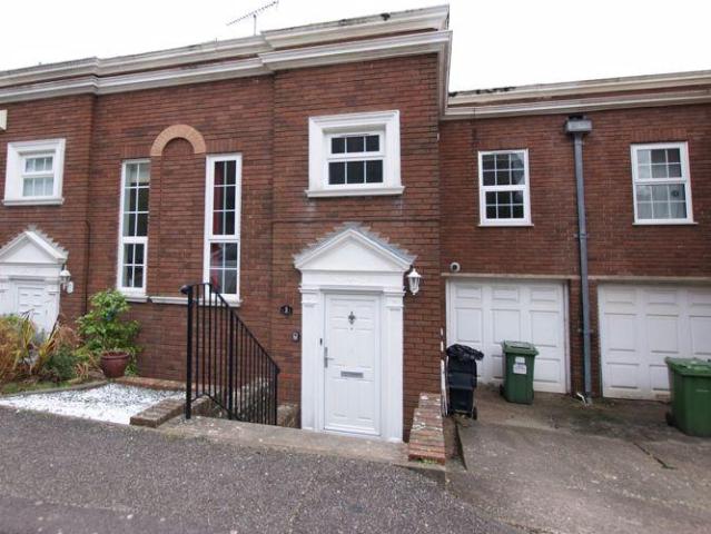 3 bedroom detached house to rent