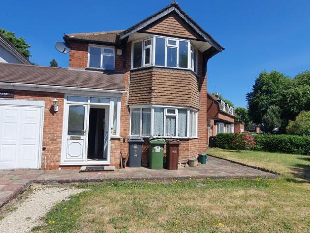 3 bedroom detached house to rent