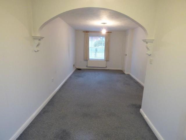 3 bedroom detached house to rent