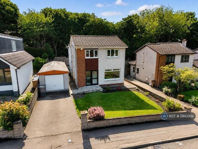3 bedroom detached house to rent