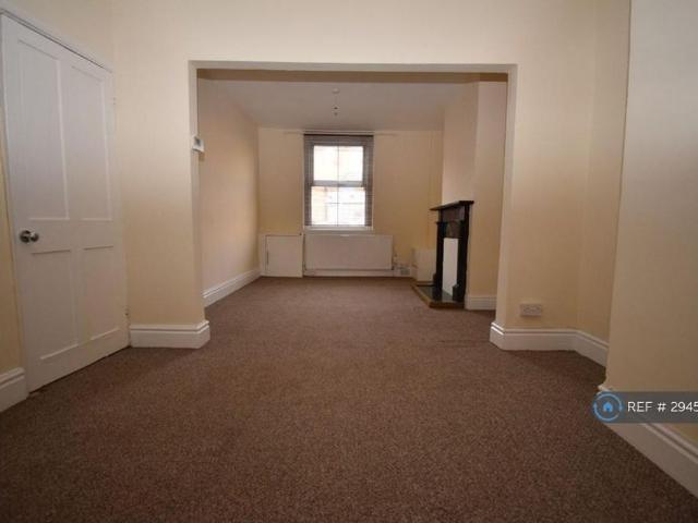 3 bedroom detached house to rent