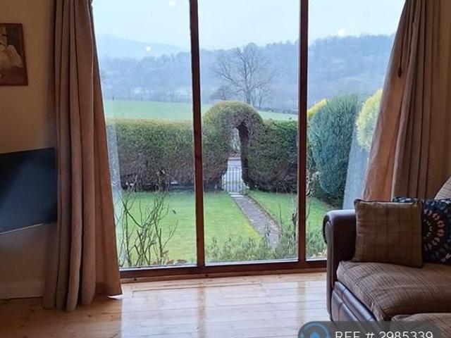3 bedroom detached house to rent