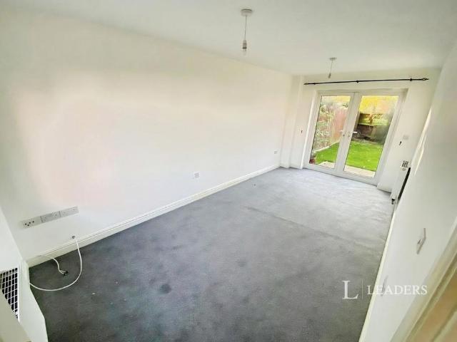3 bedroom detached house to rent