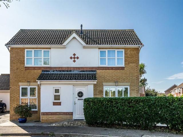 3 bedroom detached house to rent