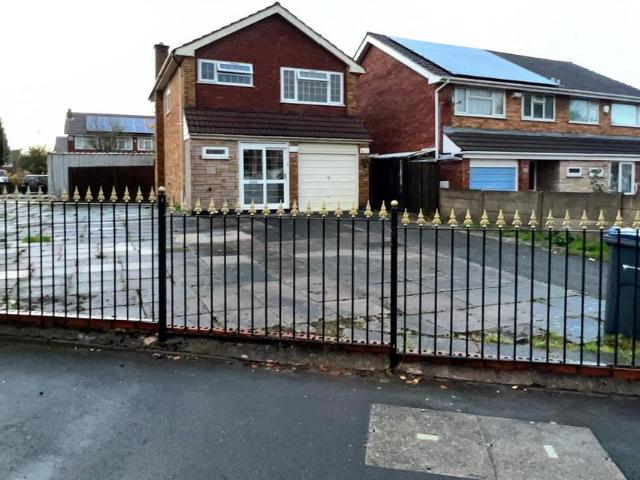 3 bedroom detached house to rent