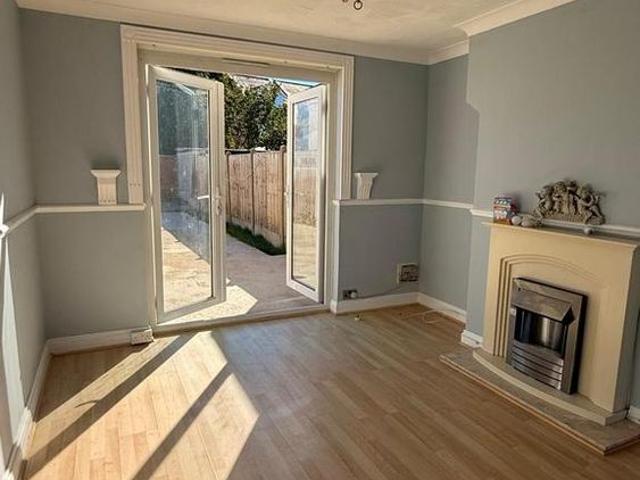 3 bedroom detached house to rent