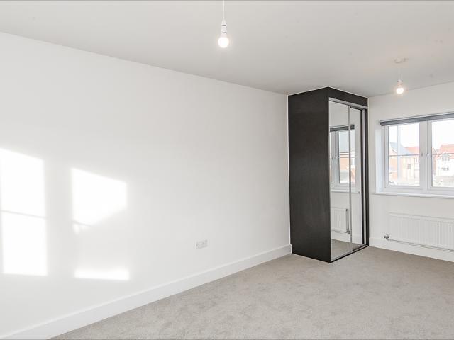 3 bedroom detached house to rent