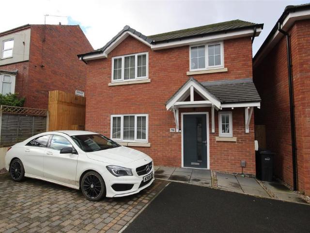 3 bedroom detached house to rent