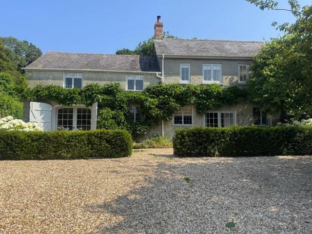 3 bedroom detached house to rent