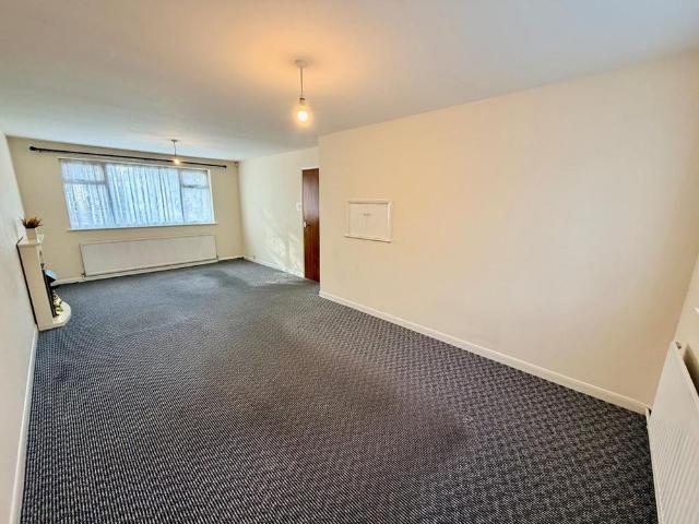 3 bedroom detached house to rent