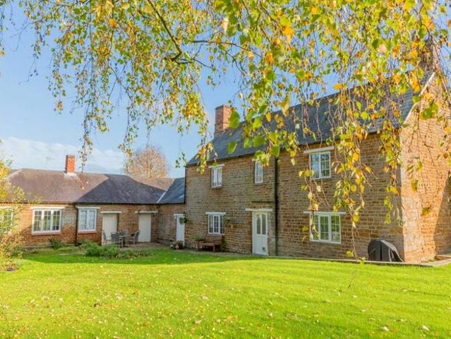 3 Bedroom Detached House To Rent In Adstone, NN12