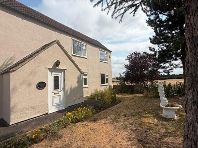 3 Bedroom Detached House To Rent In Barkby Thorpe Lane, Thurmaston, Leicester, LE4