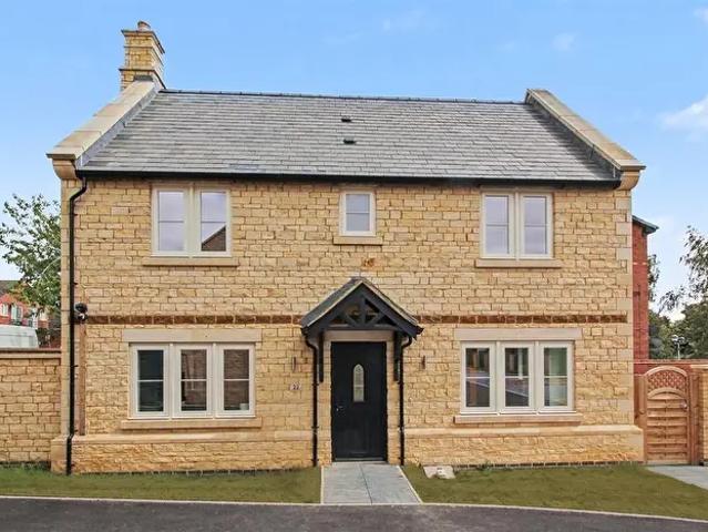 3 Bedroom Detached House To Rent In, Castle Mews, Wellingborough, NN8