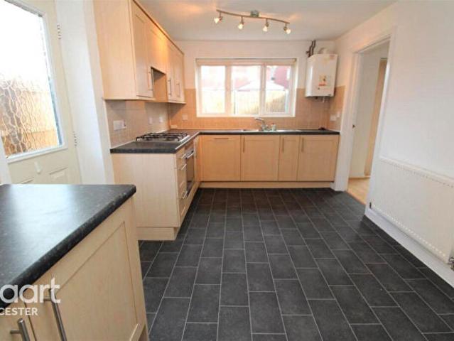 3 Bedroom Detached House To Rent In Cawston Close, Leicester, LE5