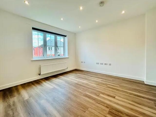 3 Bedroom Detached House To Rent In Chandos Drive, Derby, DE3