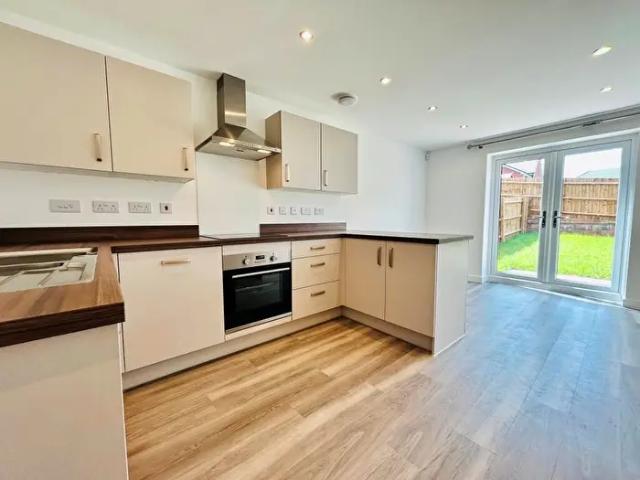 3 Bedroom Detached House To Rent In Chandos Drive, Derby, DE3