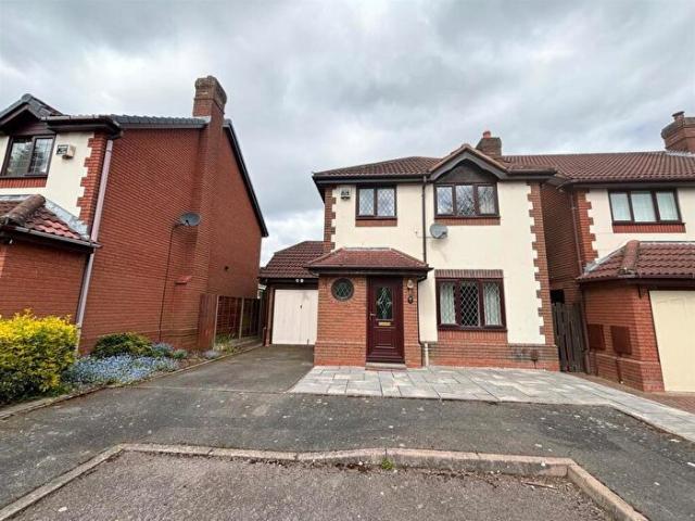 3 Bedroom Detached House To Rent In Cropthorne Drive, Hollywood, Birmingham, B47