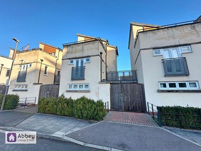 3 Bedroom Detached House To Rent In Darnall Road, Leicester, LE2