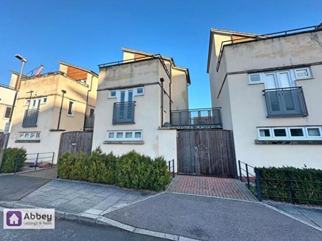 3 Bedroom Detached House To Rent In Darnall Road, Leicester, LE2