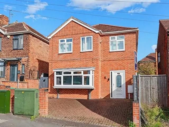 3 Bedroom Detached House To Rent In Eastdale Road, Bakersfield, Nottingham, NG3
