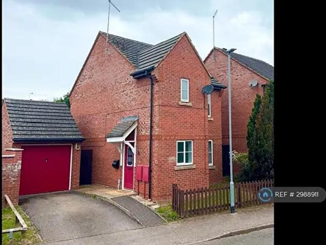 3 Bedroom Detached House To Rent In Edgehill Drive, Daventry, NN11