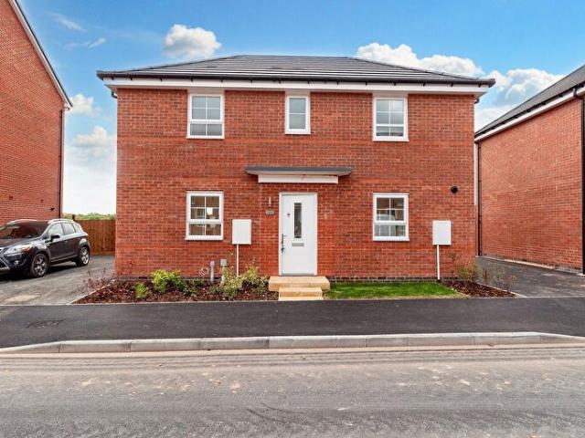 3 Bedroom Detached House To Rent In Hillcrest Road, Nuneaton, Warwickshire, CV10