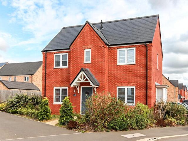 3 Bedroom Detached House To Rent In Ise Valley Way, Wellingborough, NN8