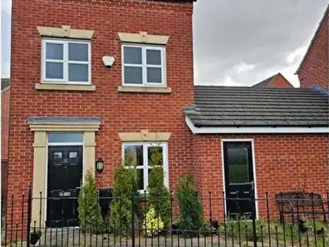 3 Bedroom Detached House To Rent In Leven Road, Tamworth, B77