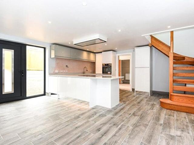 3 Bedroom Detached House To Rent In Rousham Road, Tackley, Oxfordshire, OX5