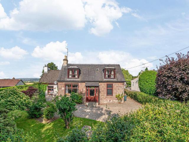 3 bedroom detached villa house for sale