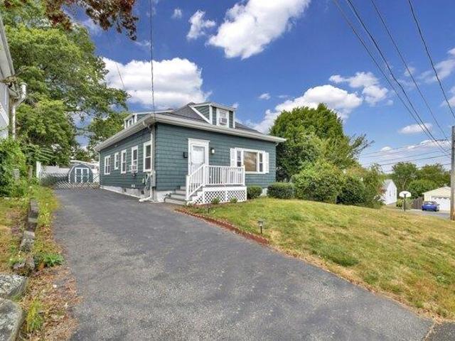 3 bedroom, Dedham MA 02026 105352142