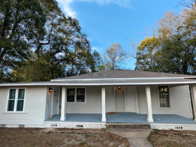 3 bedroom, Defuniak Springs FL 32578 LS105730855