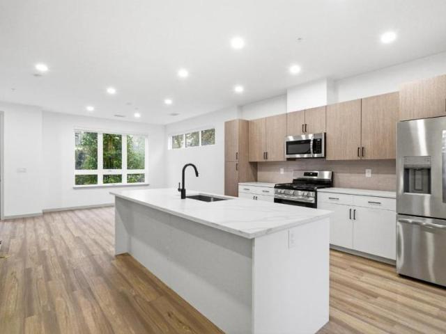 3 bedroom, Denver CO 80222 LS103009004