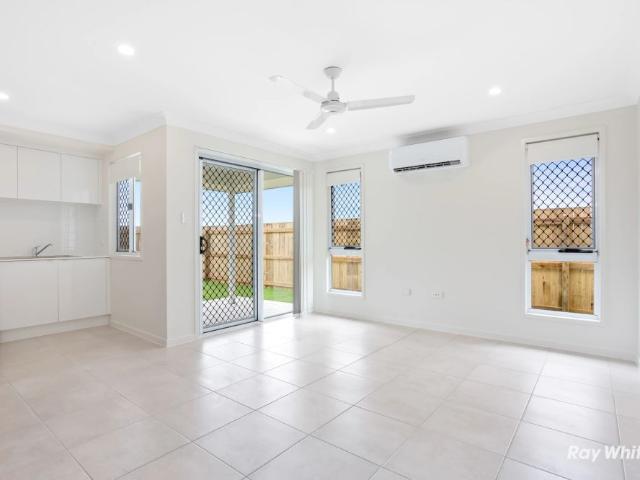3 Bedroom Duplex Main with Ensuite