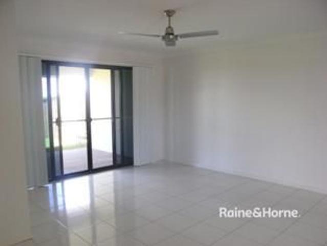 3 BEDROOM DUPLEX BLACKS BEACH