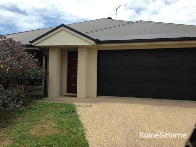 3 BEDROOM DUPLEX BLACKS BEACH